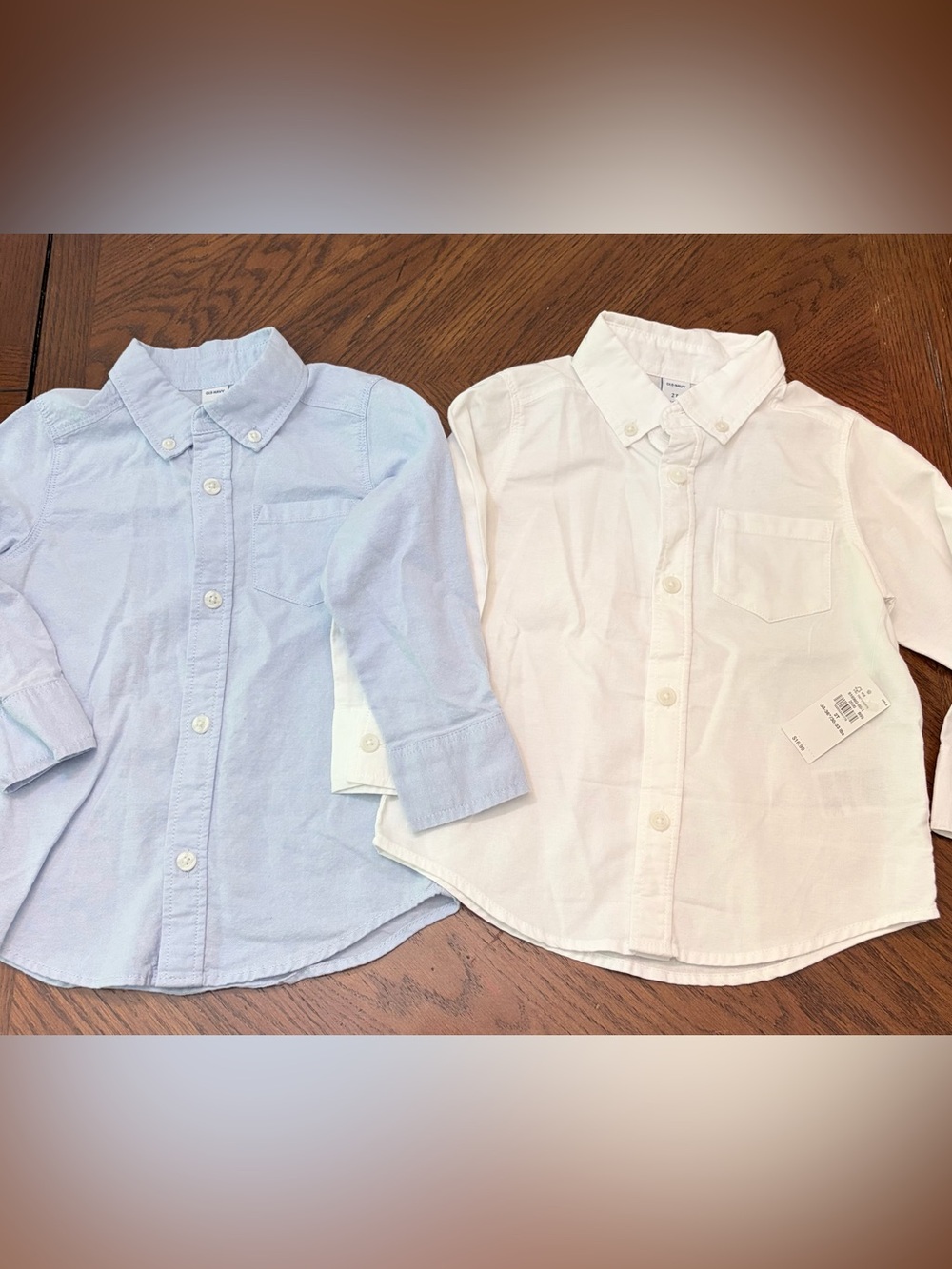 Old Navy Toddler Button-Up Shirt Bundle Size 2T – White & Light Blue